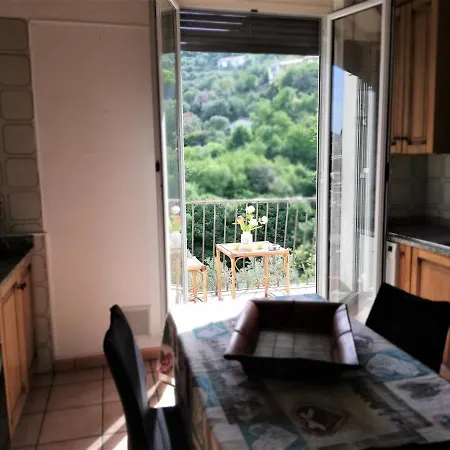 Apartment Mountain View Holidays In La Spezia *